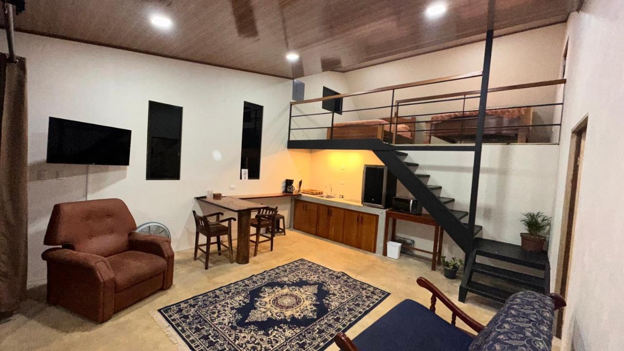شقة Modern Loft Inside A Beautiful Farm General Viejo المظهر الخارجي الصورة