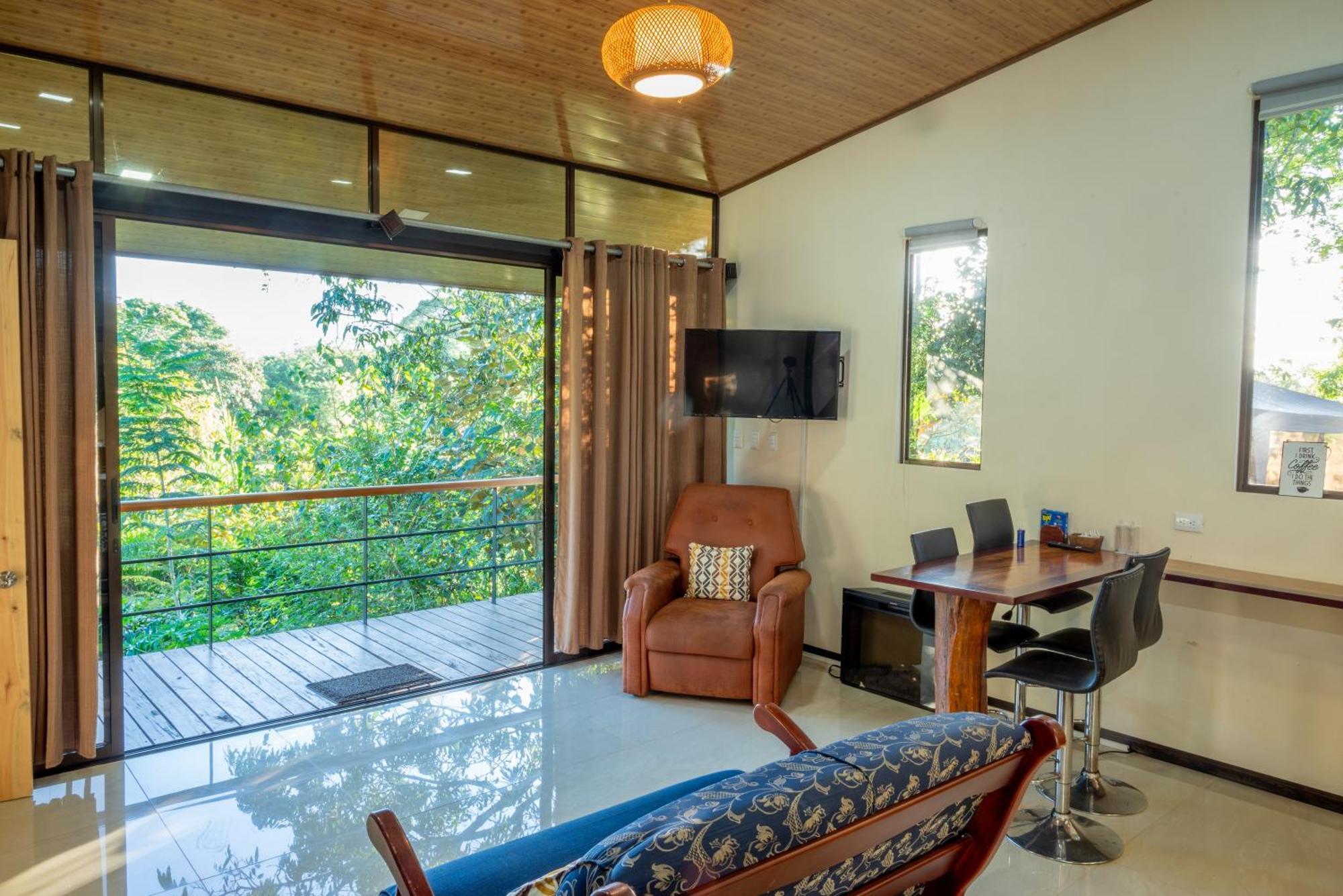 شقة Modern Loft Inside A Beautiful Farm General Viejo المظهر الخارجي الصورة