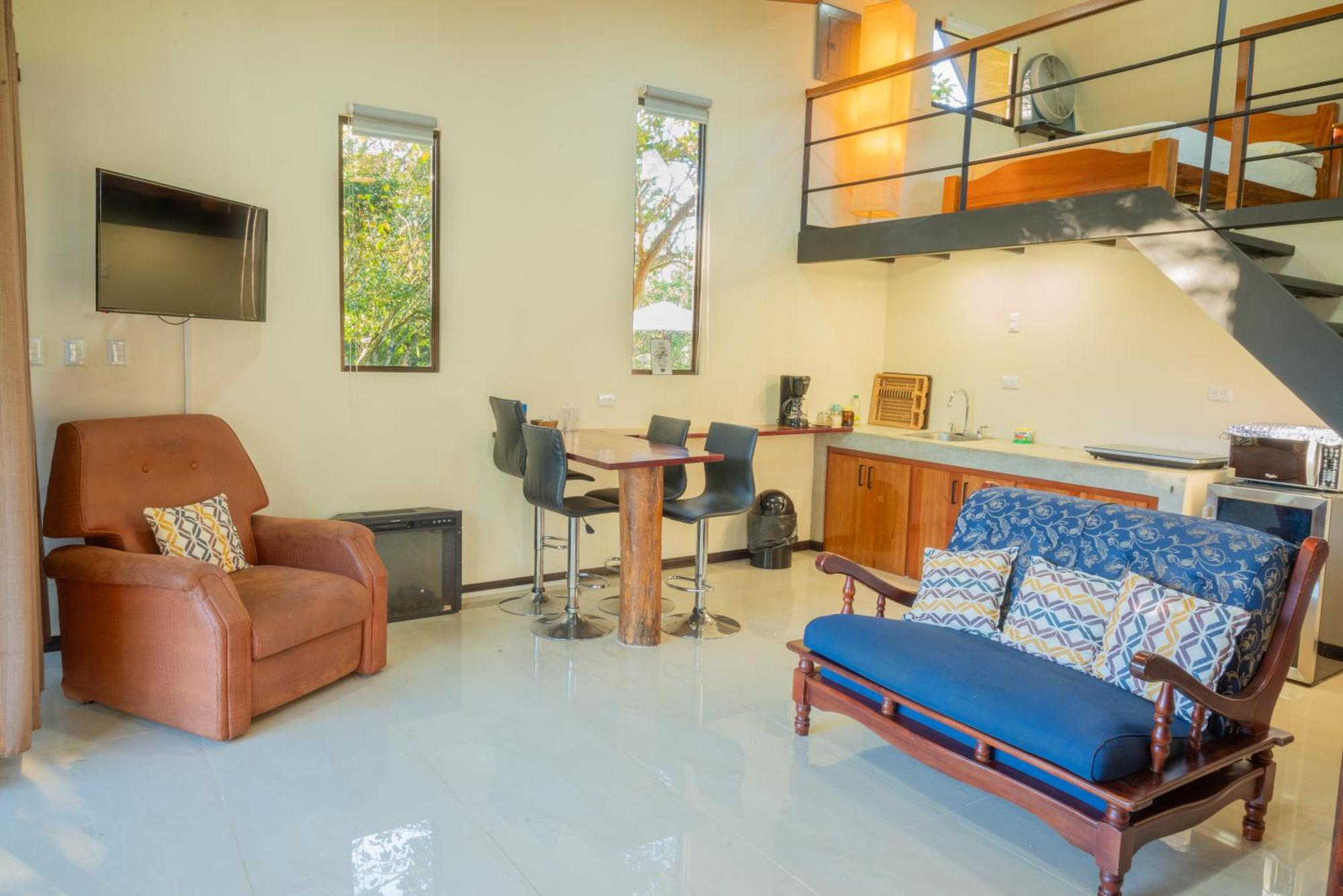 شقة Modern Loft Inside A Beautiful Farm General Viejo المظهر الخارجي الصورة