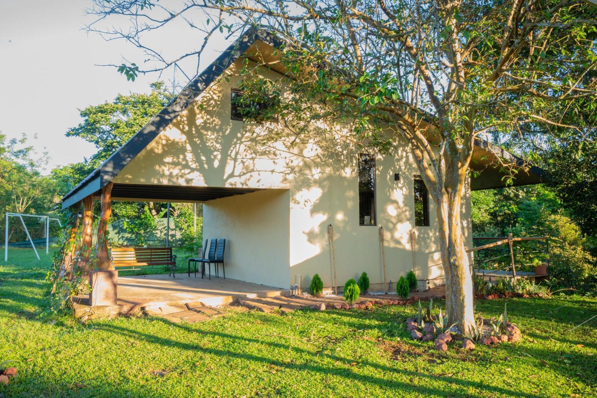 شقة Modern Loft Inside A Beautiful Farm General Viejo المظهر الخارجي الصورة
